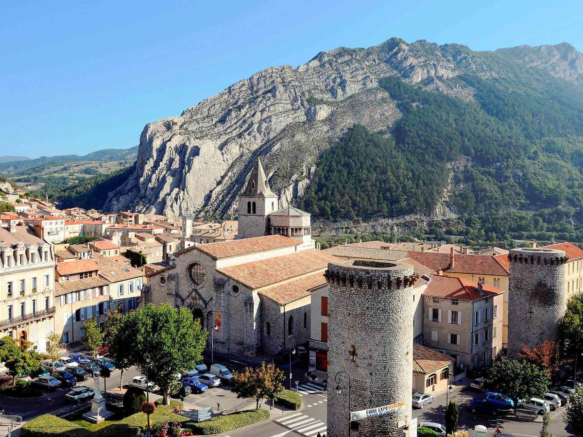 Hotel L'Oustalet Sisteron Esterno foto